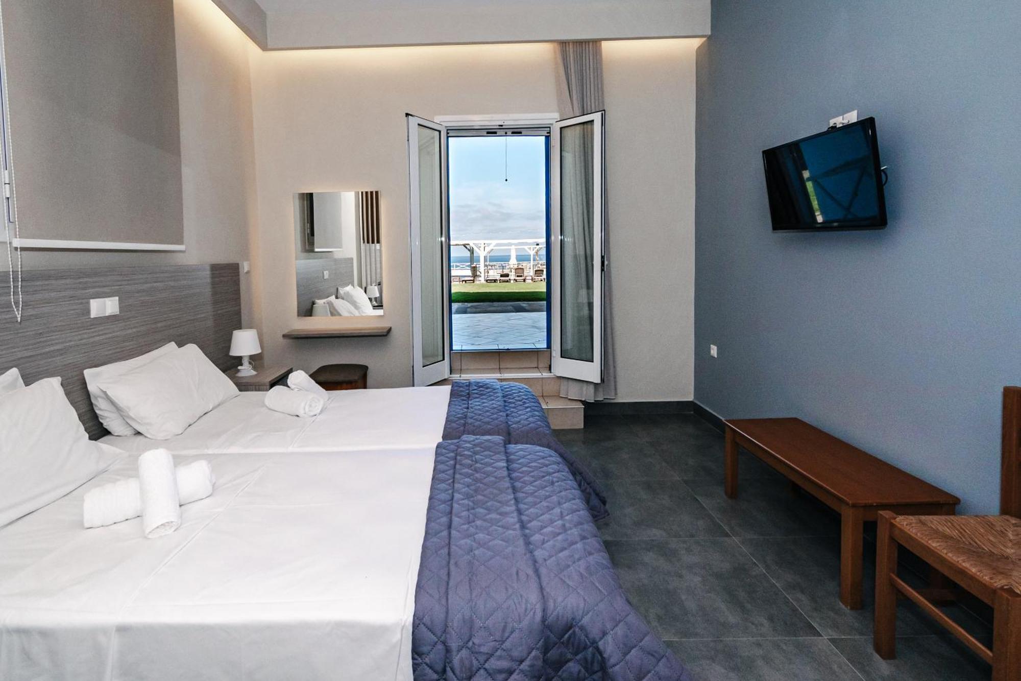 Mesogeios Hotel Маратополис Экстерьер фото