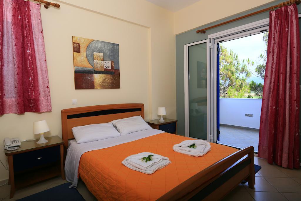 Mesogeios Hotel Маратополис Номер фото